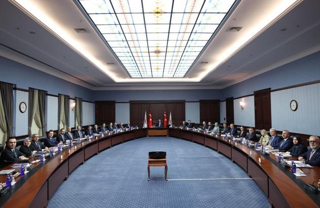 AK Parti'de MYK toplandı