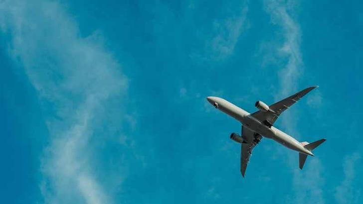 İran'da yolcu uçağı acil iniş yaptı