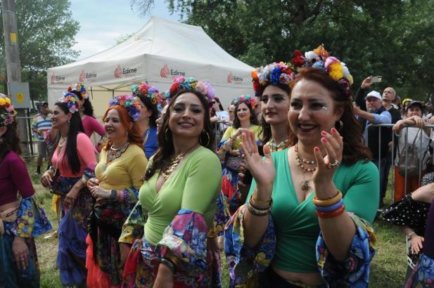Kakava ateşi, binlerce kişinin katılımıyla yakıldı / Ek fotoğraflar