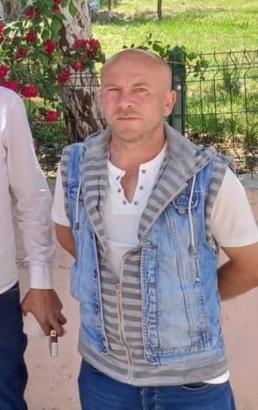 Kamyondan boşaltmaya çalıştığı tomrukların altında kalıp öldü