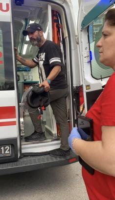Kaza yapan alkollü motosiklet sürücüsü, yardım eden sağlık personellerine hakaretler savurdu