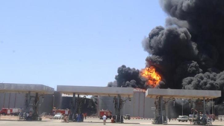 Port Sudan’da patlama: Limanda çıkan yangına müdahale ediliyor