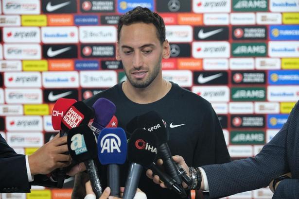 Simone Inzaghi'den Hakan Çalhanoğlu'na övgü: Kadromuzun en önemli oyuncularından biri