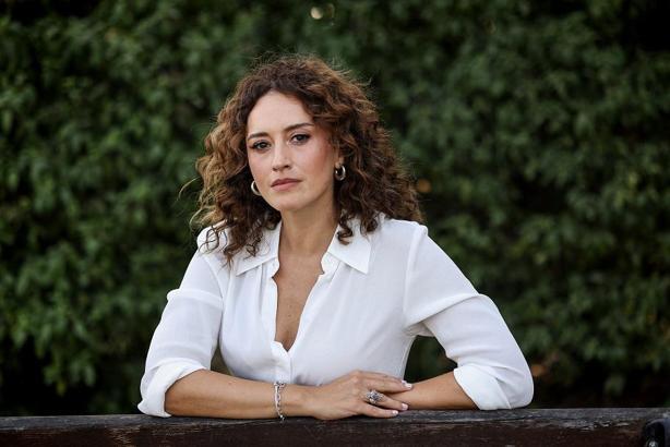 ‘Sıcak Büfe’ oyuncularından Esra Kızıldoğan, karakterini anlattı