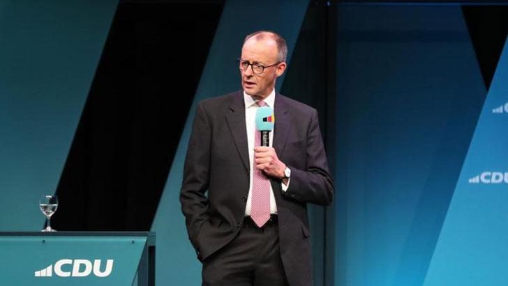 Almanya'da Friedrich Merz ilk turda başbakan seçilemedi