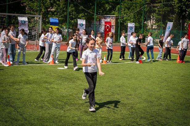 Yunus Emre Enstitüsü, Romanya'da dostluk, kültür ve lezzet pikniği düzenledi