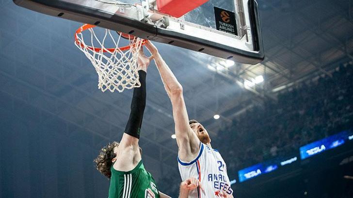 Anadolu Efes, Avrupa’ya veda etti