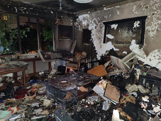 İstanbul - Kadıköy'deki yangında yazar Süha Oğuzertem hayatını kaybetti