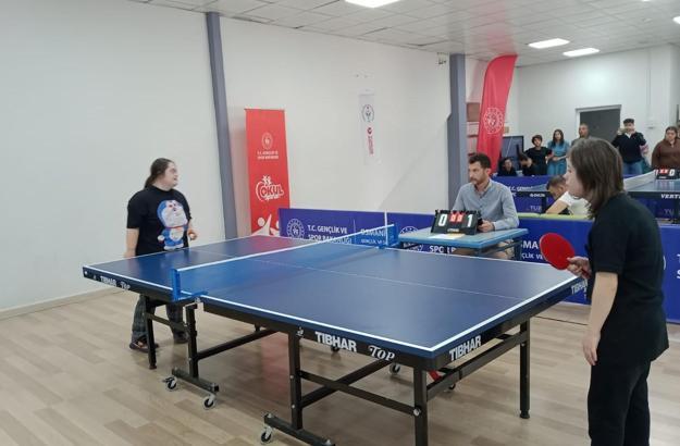 Masa Tenisi İl Şampiyonasında özel sporcular yatıştı
