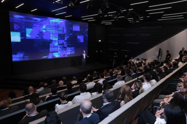 Sektör liderlerinden sanayide dijital dönüşüm ve otomotiv vurgusu