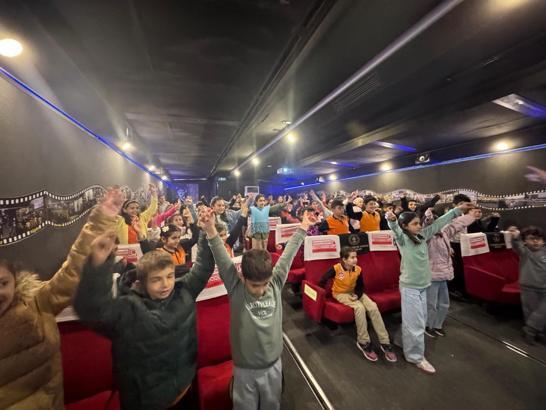 'Gezen Sinema' TIR'ı 895 bin seyirciye ulaştı