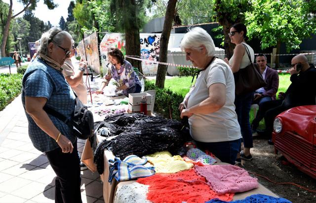 Bornovalı kadınların El Sanatları Sergisi Büyükpark'ta açıldı