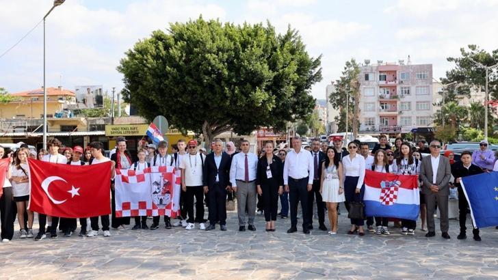 Silifke’de geri dönüşüm defilesi