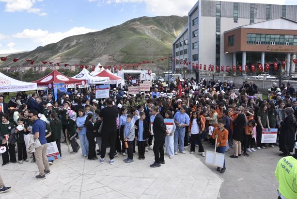 Bitlis'te Trafik Güvenliği Haftası etkinliği