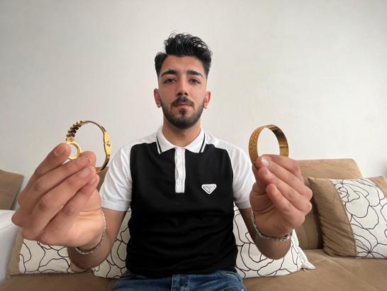 21 yıl önce 2 bileziğe evlatlık verilen Sefa, biyolojik ailesini bulana 2 bilezik ödül verecek