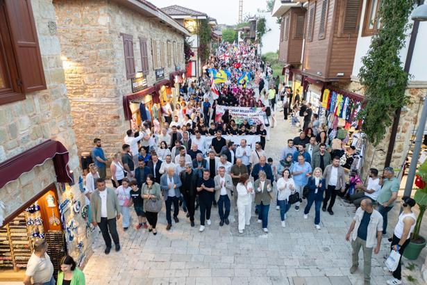 Manavgat'ta Dans ve Müzik Festivali