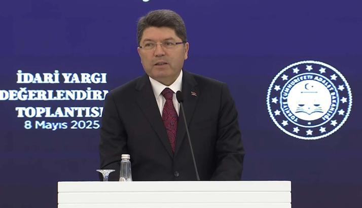 Bakan Tunç: Demokrasisi olmayan ülkelerin, Türkiye'nin üzerinde gösterilmesi inandırıcı değil