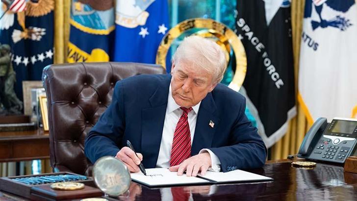 Trump, İngiltere ile yeni ticaret anlaşmasını duyurdu