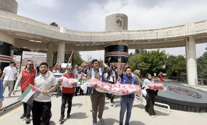 Osmaniye’de üniversitelilerden Filistin’e destek yürüyüşü