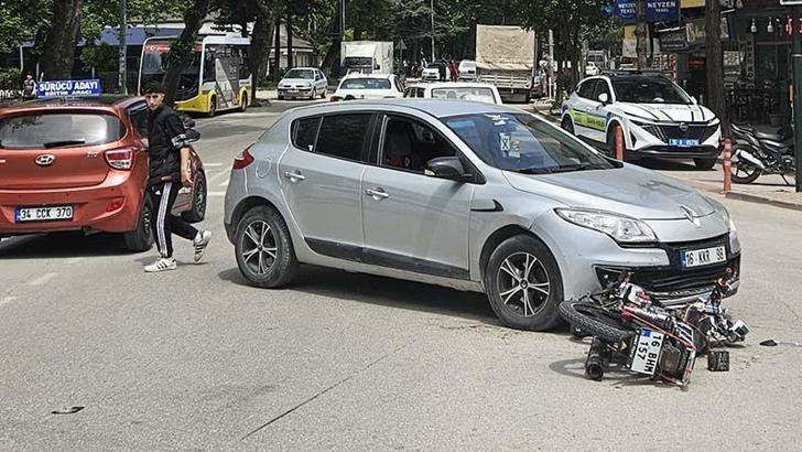 Otomobille çarpışan motosikletin 17 yaşındaki sürücüsü yaralandı