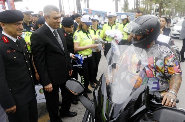 Mersin’de Trafik Haftası, ‘Bir Kural Bir Ömür’ sloganıyla kutlanıyor