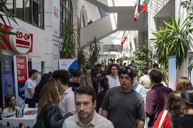 BAU’da kariyer şenliği: 62 firma öğrencilerle buluştu
