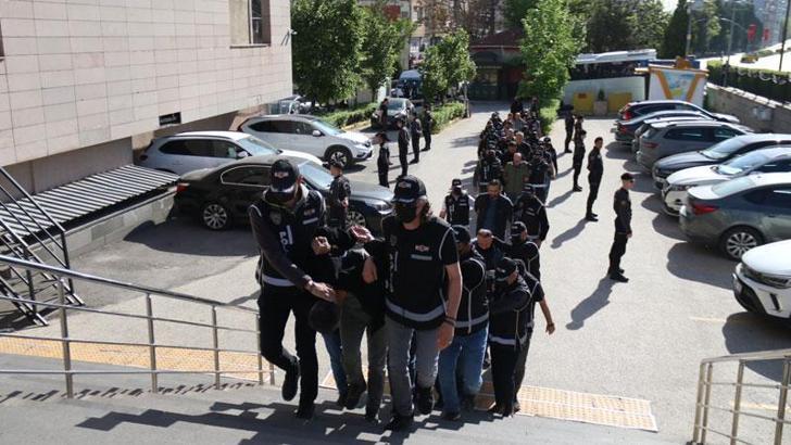 FETÖ'nün döner zincirine operasyonda 23 gözaltı