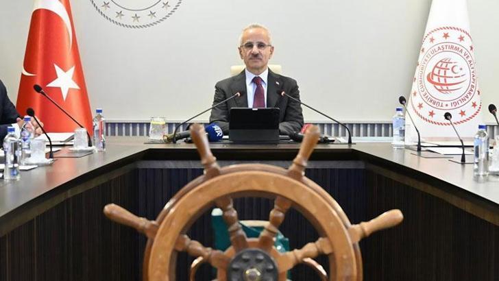 Bakan Uraloğlu: Limanlara uğrak yapan kruvaziyer sayısı yüzde 37,4 arttı