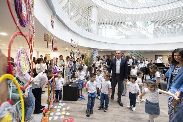 Çocuklardan ‘Tükenmeyen Sevgiler, Dönüşen Eserler Sergisi’