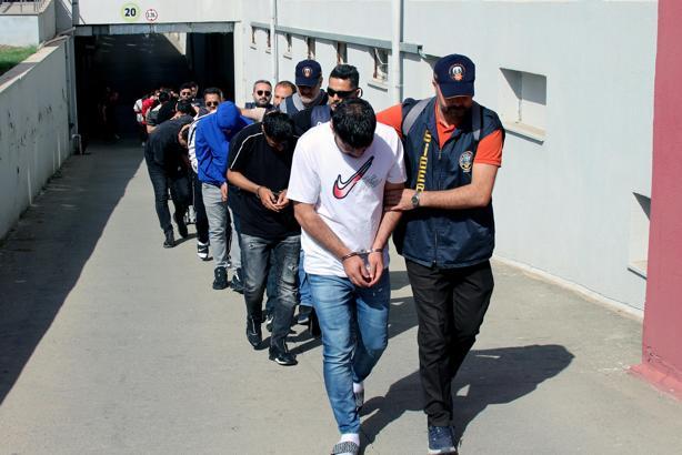 Siber dolandırıcı çetesi çökertildi, 600 milyon liralık mal varlığına el konuldu