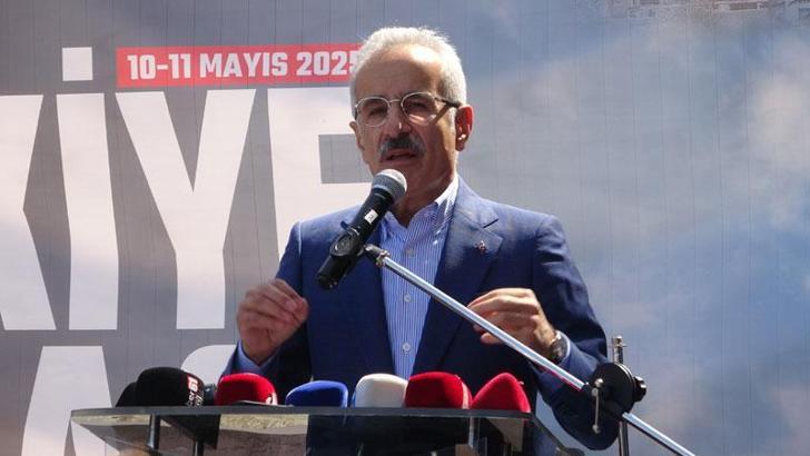 Bakan Uraloğlu, Trabzon'da bisiklet yarışlarına start verdi