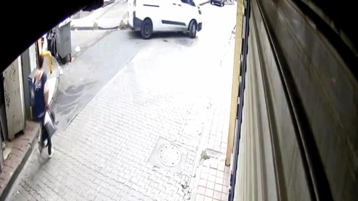 İstanbul- Fatih’te kağıt toplayıcı çöpte 200 bin dolar değerinde pırlanta dolu poşet buldu