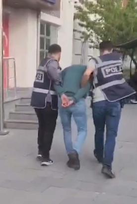 Sosyal medya hesabında silahlı fotoğraflarını paylaşan şüpheli yakalandı