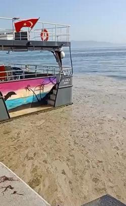 Marmara’nın turistik körfezi müsilajla kaplandı