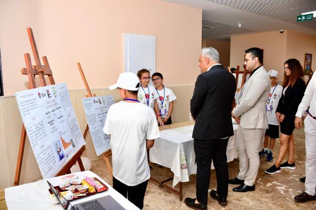 Silifke Cumhuriyet BİLSEM’den TÜBİTAK 4006 Bilim Fuarı