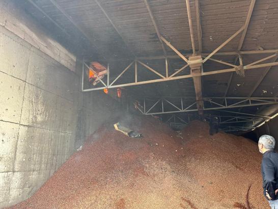 Fındık fabrikasındaki yangın, 2,5 saatte kontrol altına alındı