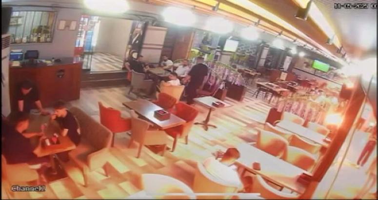 'Bomba patladı sandık, yukarıdan camlar düşüyordu'