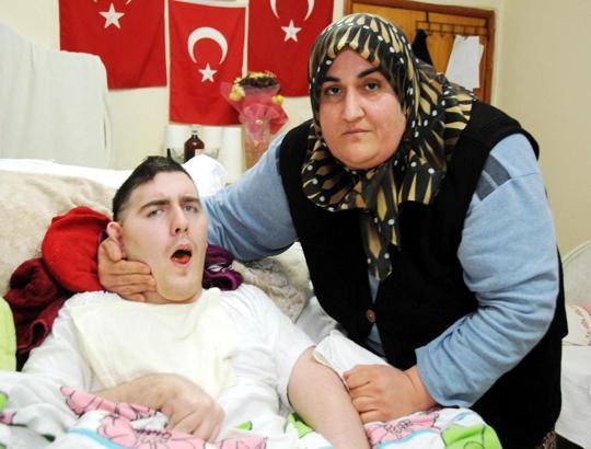 Felçli Umut ve Gülsüm Anne'nin hikayesi film oluyor / Ek fotoğraf