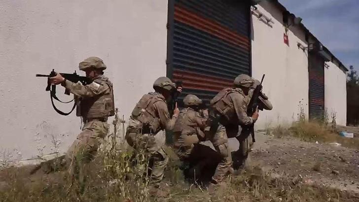 Şanlıurfa’da 34 milyon TL'lik kaçak imitasyon gözlük ele geçirildi