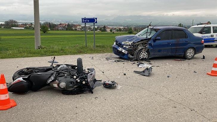 Otomobille motosiklet çarpıştı: 2’si ağır 6 yaralı