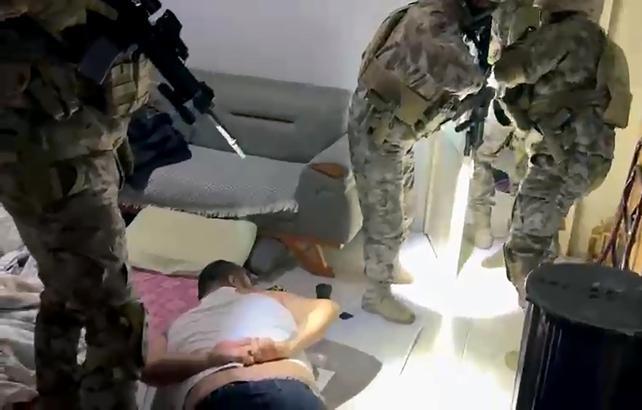 Suç örgütlerine silah satışı hazırlığındaki çete çökertildi