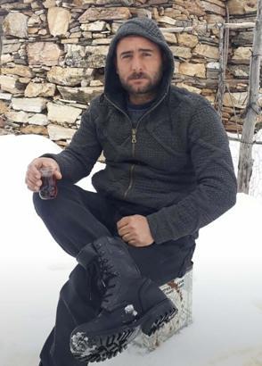 Devrilen traktörün sürücüsü öldü, eşi yaralandı