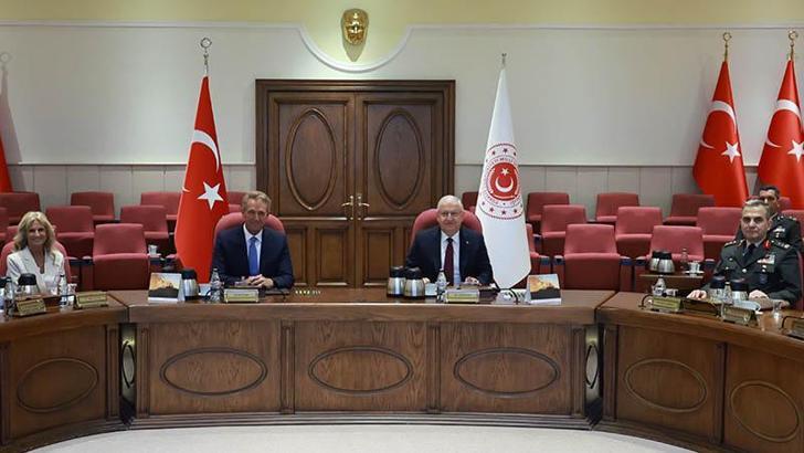 Bakan Güler, Utah Dünya Ticaret Merkezi Başkanı Flake'i kabul etti