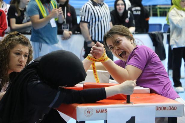 Bilek Güreşi Türkiye Şampiyonası Samsun’da başladı