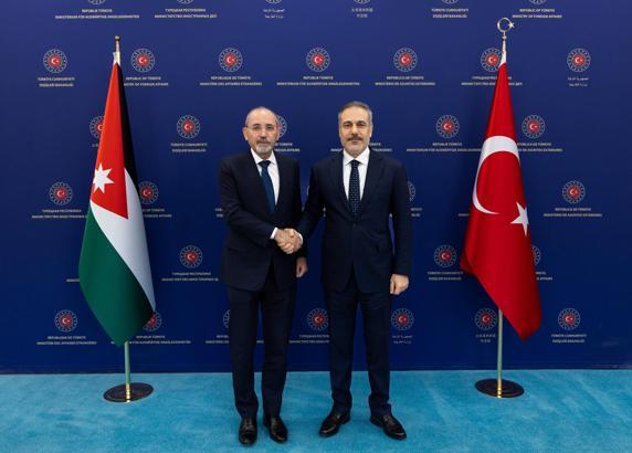 Bakan Fidan, Ürdünlü mevkidaşı es-Safedi ile görüştü