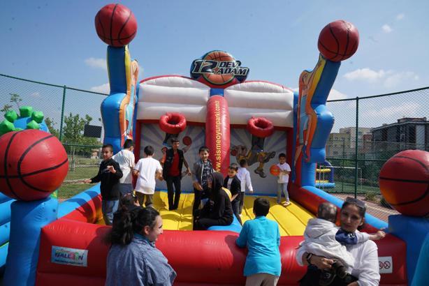 Özel çocuklar şenlikte eğlendi