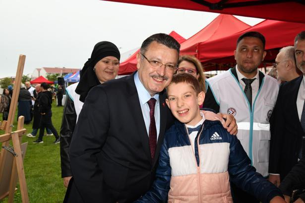 Başkan Genç: Özel bireylerimiz bizim en değerli varlıklarımızdır