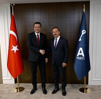 Saadet Partisi lideri Arıkan, Yavuz Ağıralioğlu’nu ziyaret etti