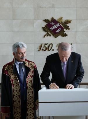 Cumhurbaşkanı Erdoğan: Yargının hedef gösterilmesi büyük bir sorumsuzluktur