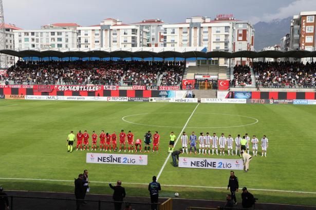 2’nci Lig Play-Off maçında Vanspor, 68 Aksarayspor ile 2-2 berabere kaldı